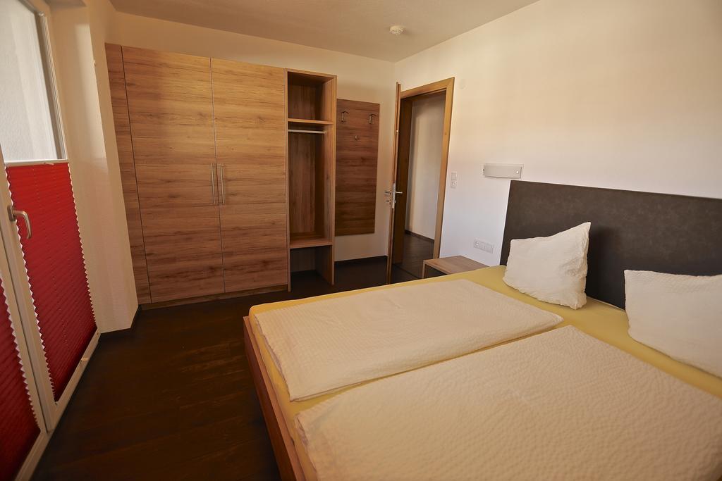 Ladis Living Apartment Bilik gambar