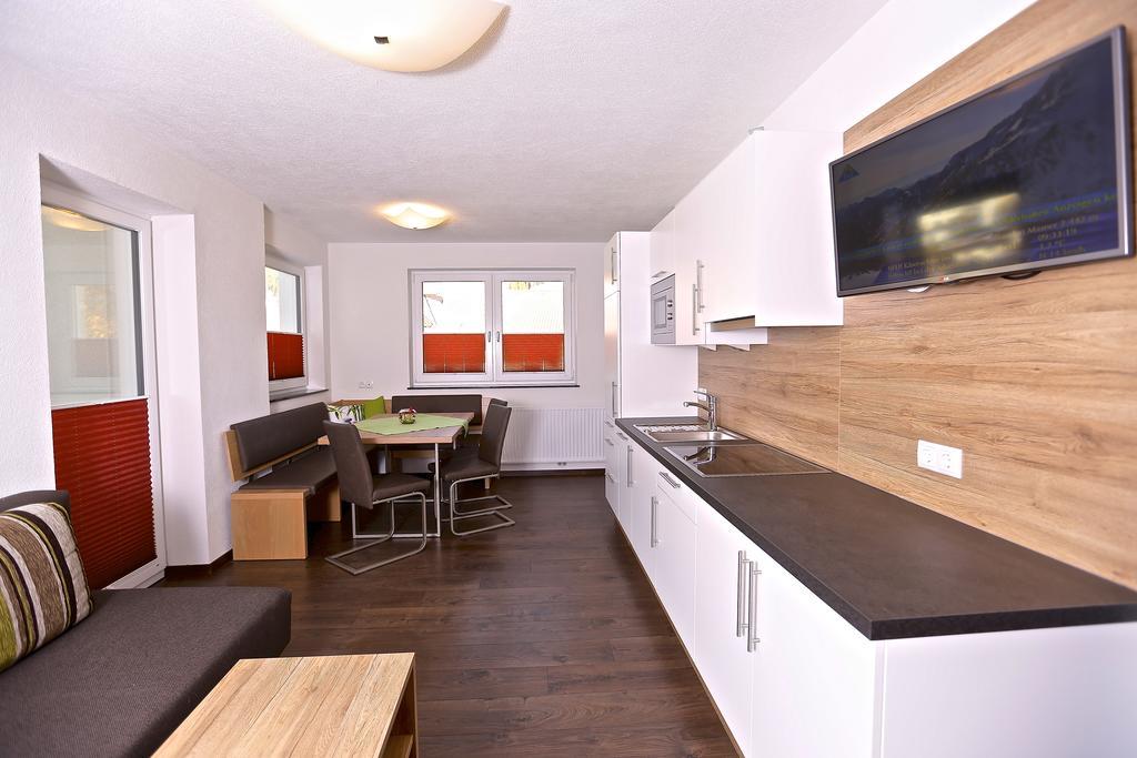 Ladis Living Apartment Luaran gambar